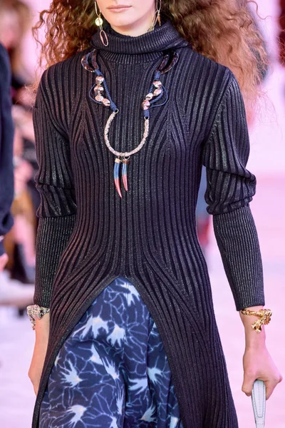 Look 130